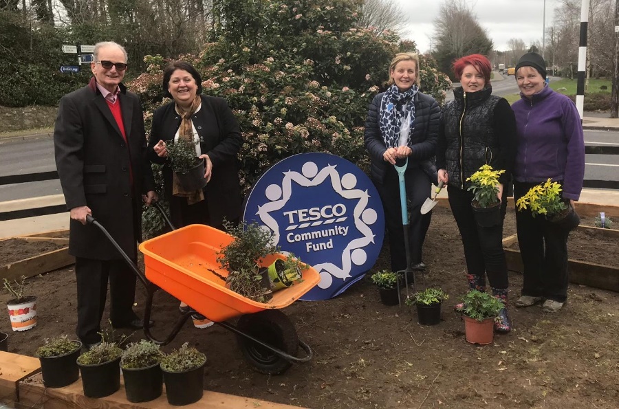 Thanking Tesco for their help with funding for the group and the Cancer Support Garden in Naas